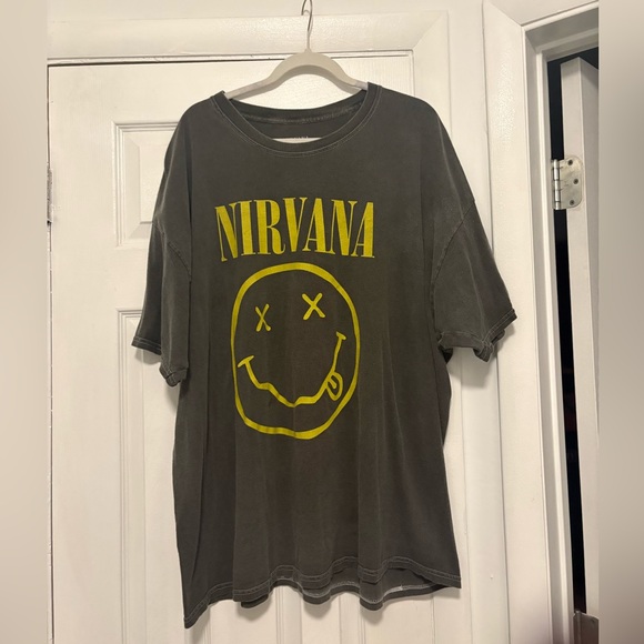 Urban Outfitters NIRVANA Charcoal OversizedTee with Subtle Print - Picture 1 of 4
